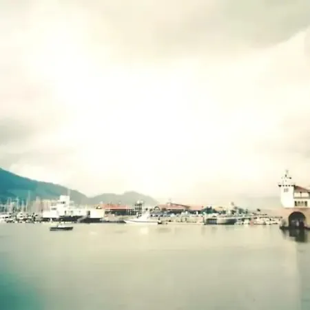 Acogedor Y Luminoso En Neguri Getxo